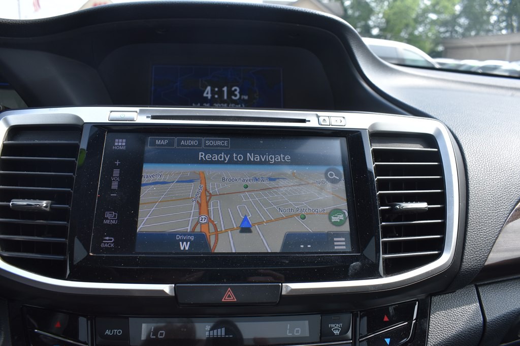 2017 Honda Accord Image 17