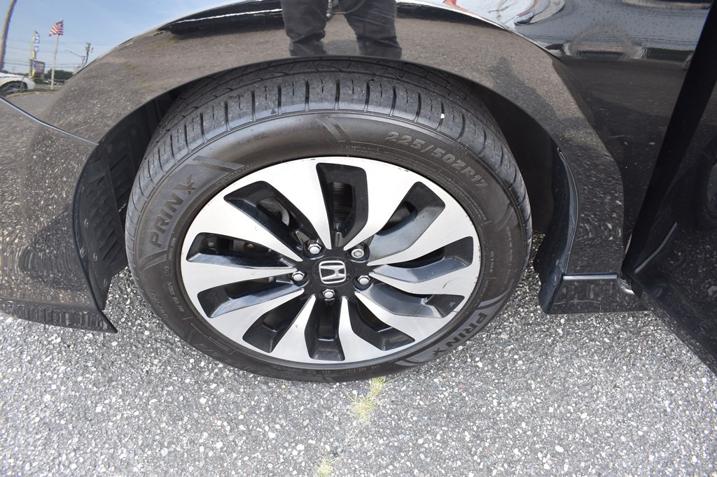 2017 Honda Accord Image 27