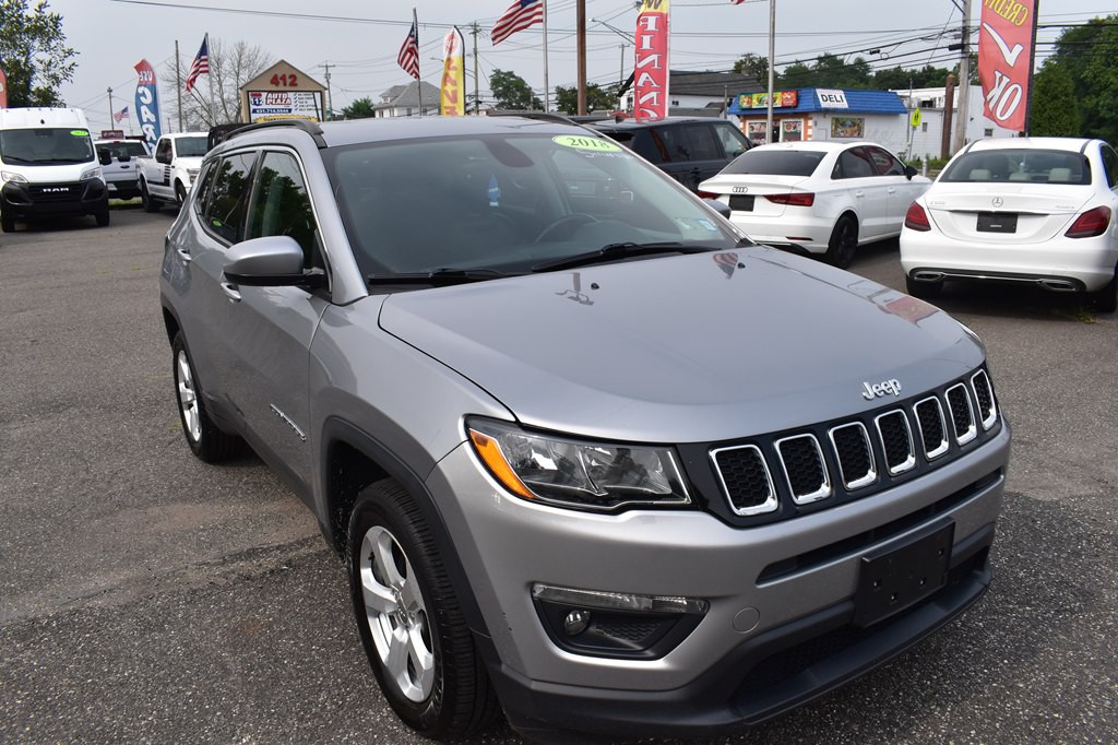 2018 Jeep Compass Image 1