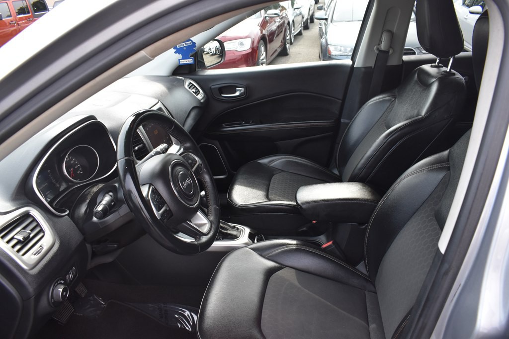 2018 Jeep Compass Image 10