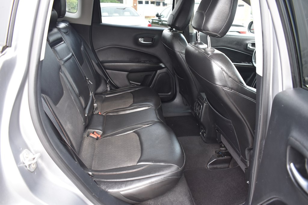 2018 Jeep Compass Image 19