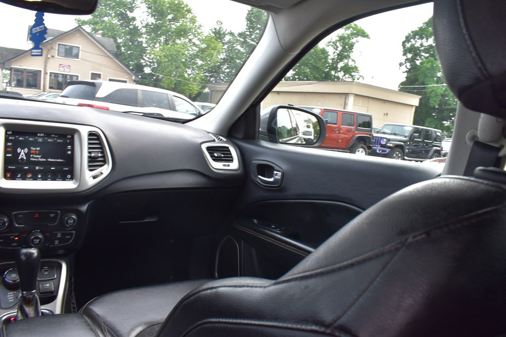 2018 Jeep Compass Image 23