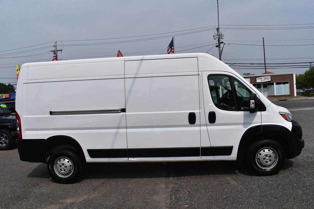 2023 RAM Promaster Image 9