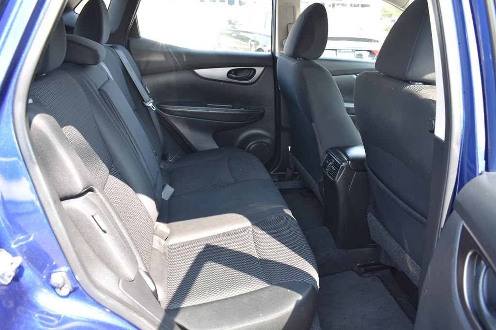2020 Nissan Rogue Image 16