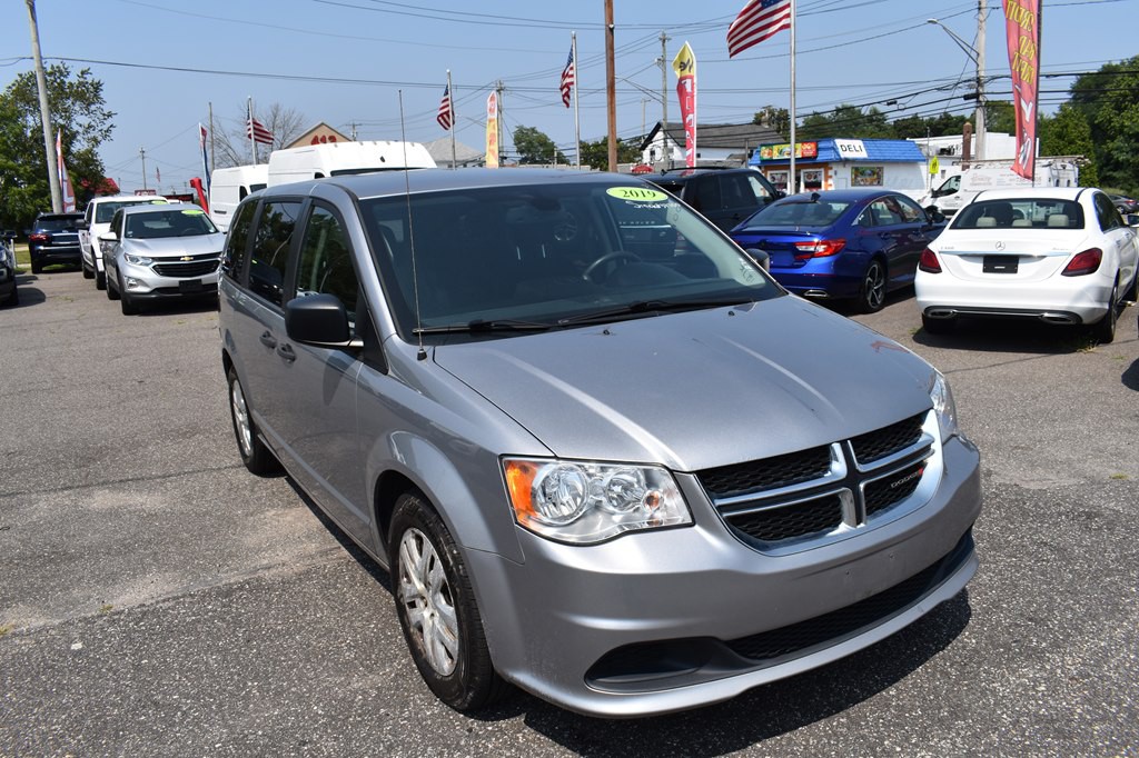 2019 Dodge Grand Caravan Image 1