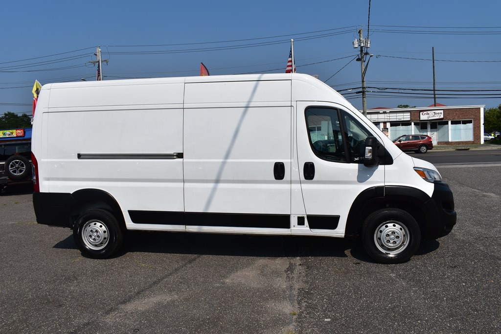 2023 RAM Promaster Image 9