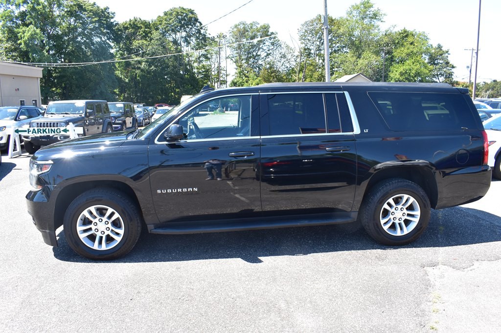 2019 Chevrolet Suburban Image 5