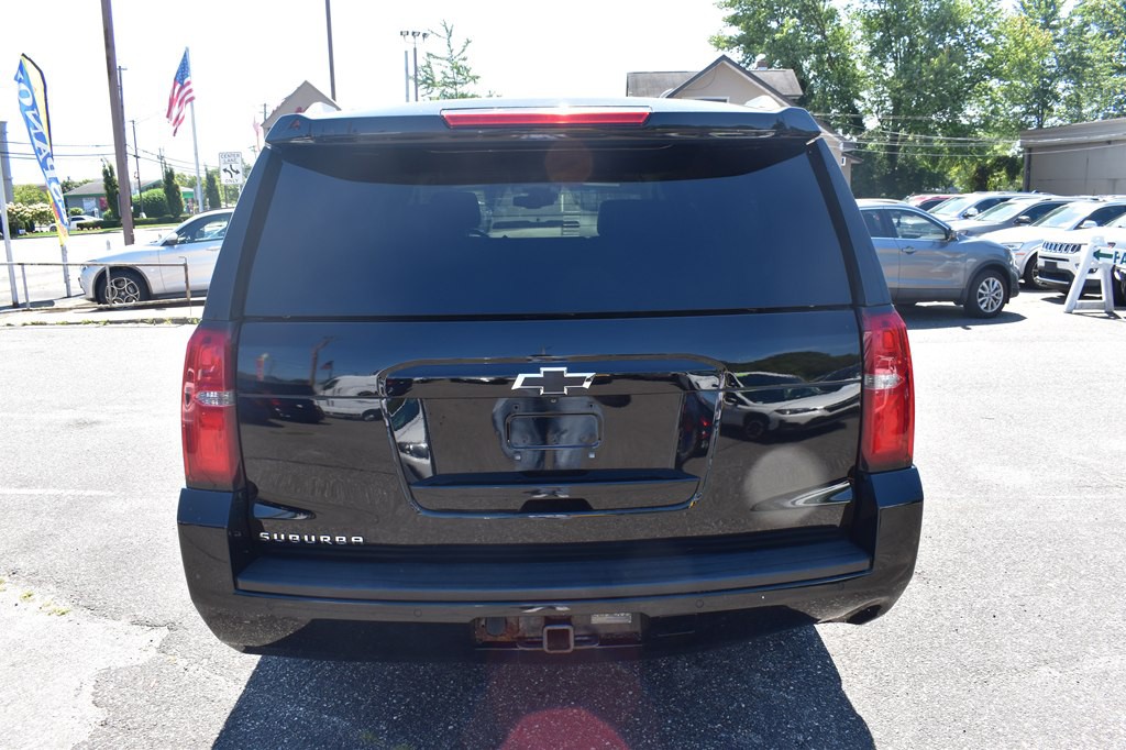 2019 Chevrolet Suburban Image 7