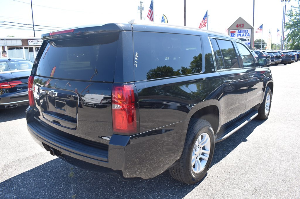 2019 Chevrolet Suburban Image 8