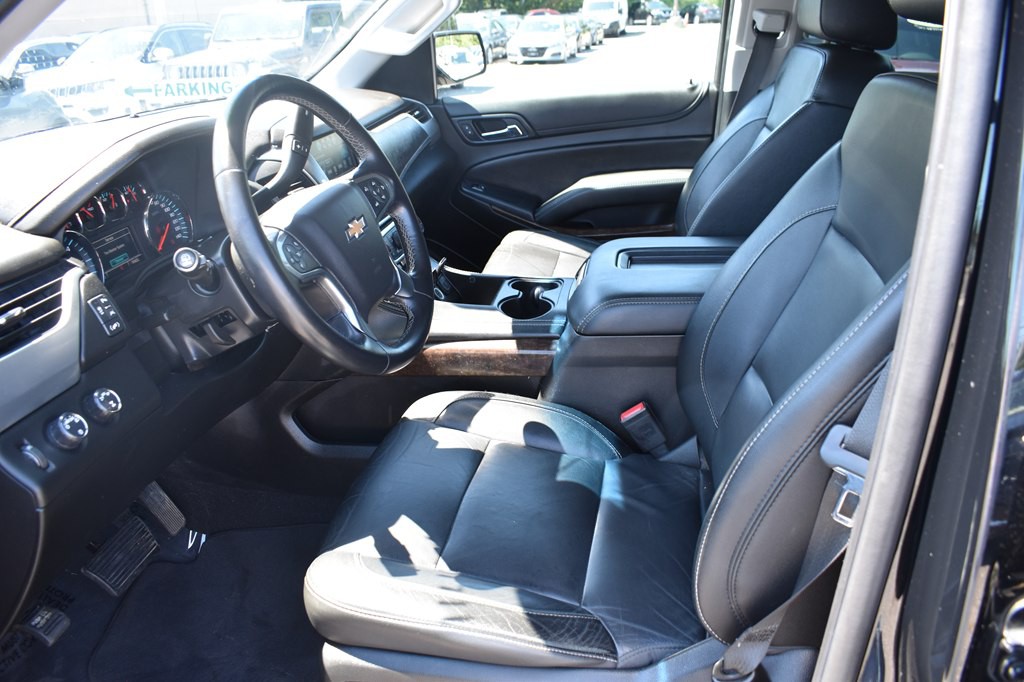 2019 Chevrolet Suburban Image 10