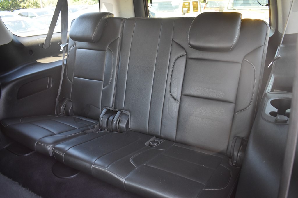 2019 Chevrolet Suburban Image 19