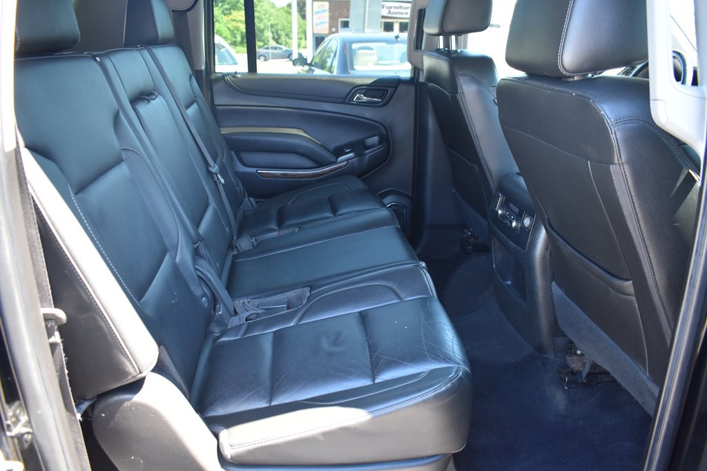 2019 Chevrolet Suburban Image 21