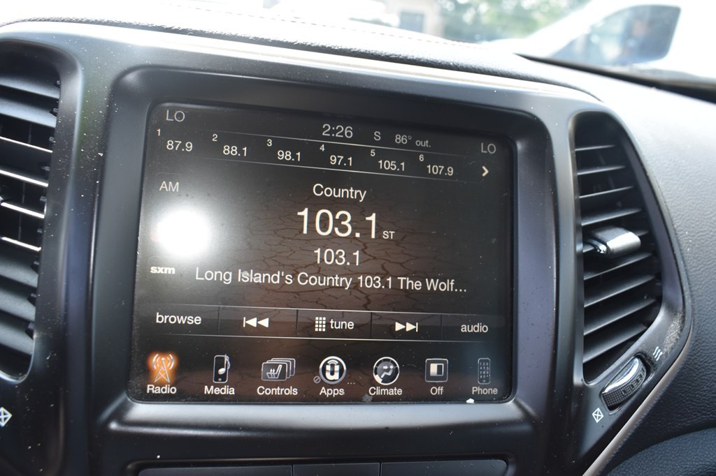 2017 Jeep Cherokee Image 27