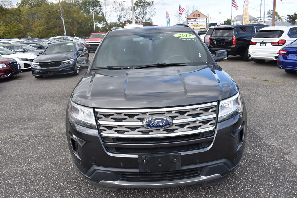 2018 Ford Explorer Image 2