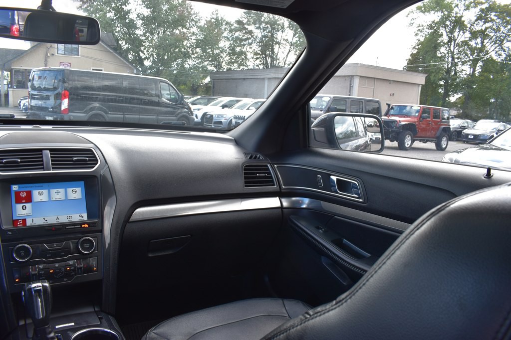 2018 Ford Explorer Image 27