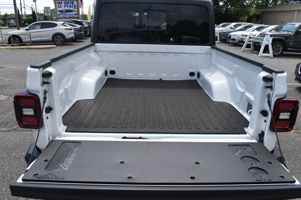 2021 Jeep Gladiator Image 17