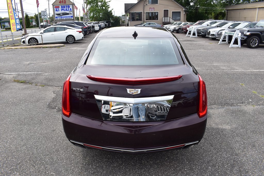 2017 Cadillac XTS Image 7