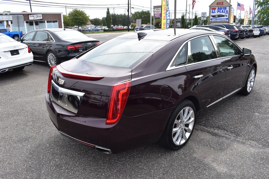 2017 Cadillac XTS Image 8