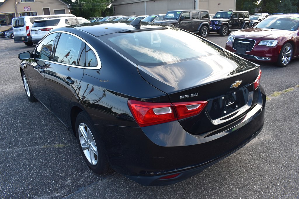 2020 Chevrolet Malibu Image 6