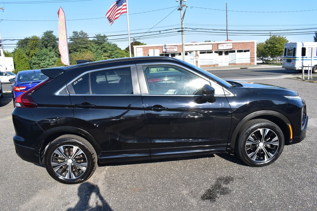 2022 Mitsubishi Eclipse Image 9