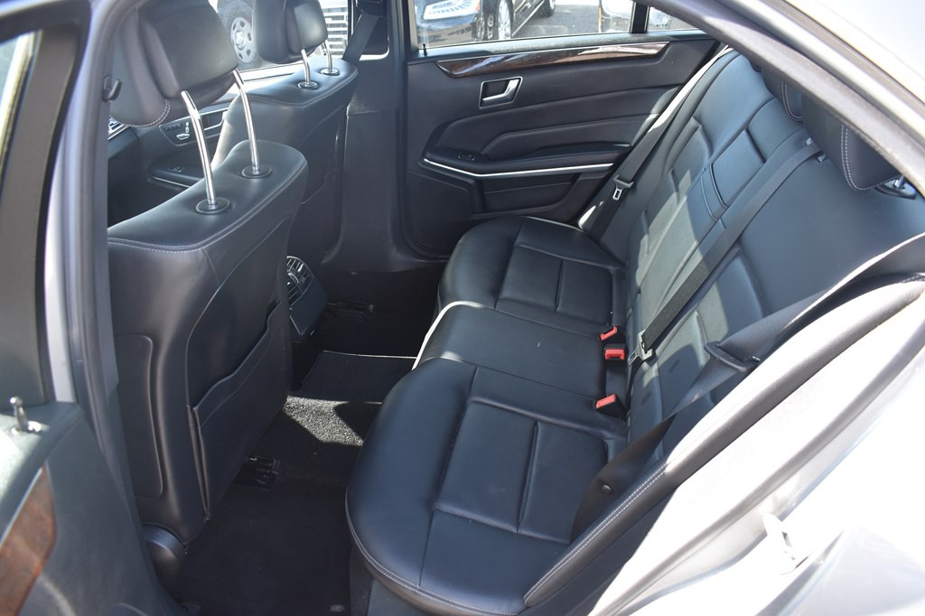 2015 Mercedes-Benz E-Class Image 17