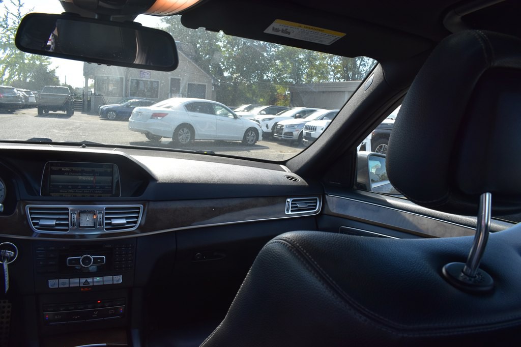 2015 Mercedes-Benz E-Class Image 22