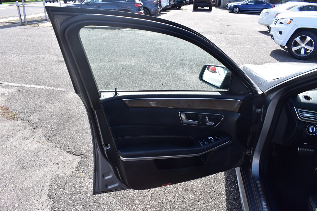 2015 Mercedes-Benz E-Class Image 23