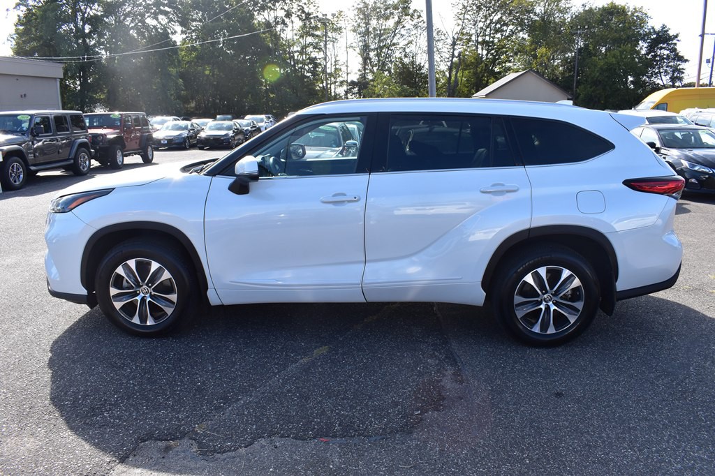 2022 Toyota Highlander Image 5