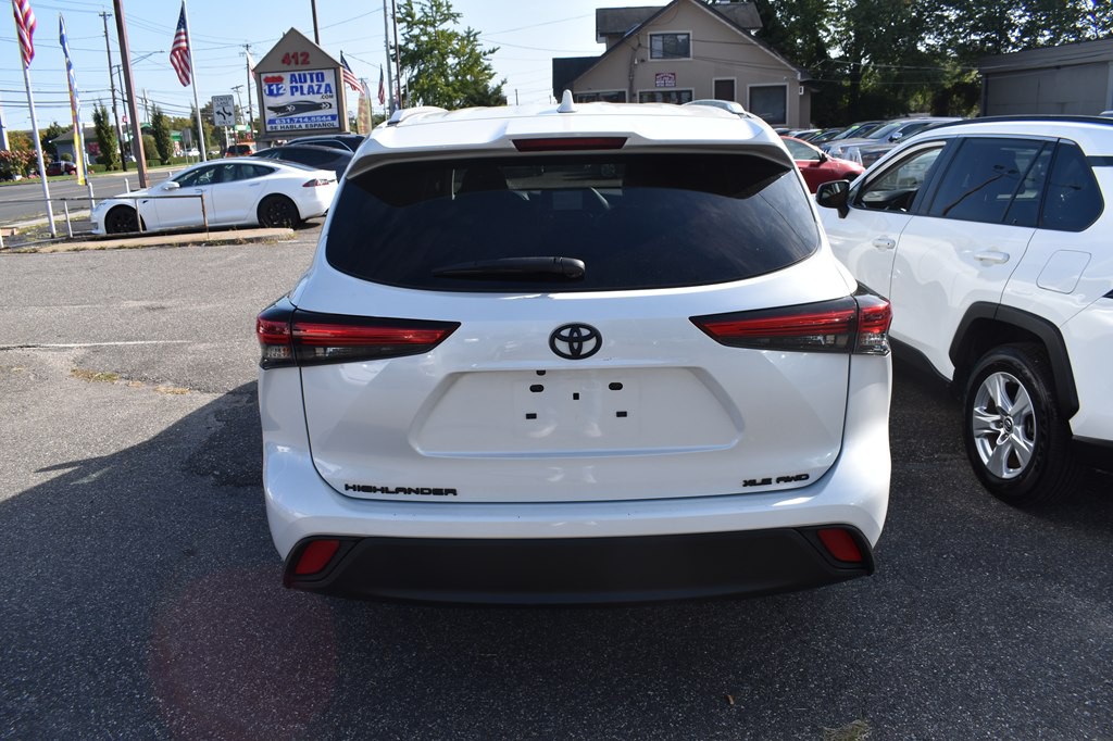 2022 Toyota Highlander Image 7