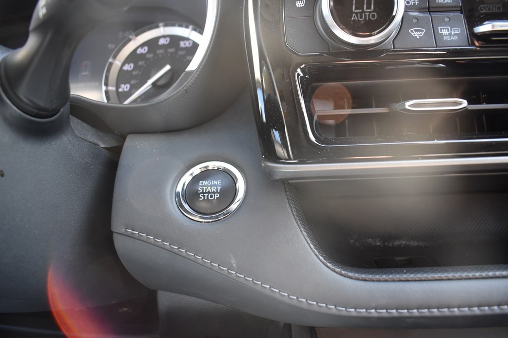 2022 Toyota Highlander Image 14