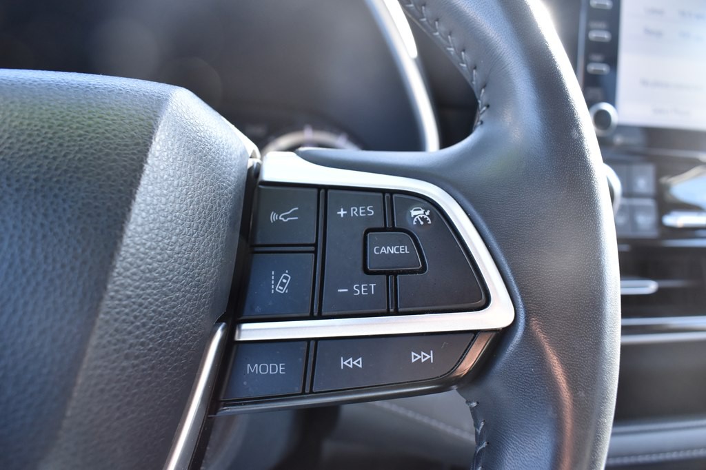 2022 Toyota Highlander Image 16