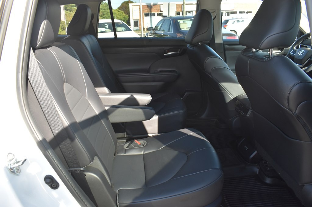 2022 Toyota Highlander Image 23