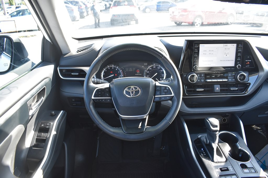 2022 Toyota Highlander Image 25