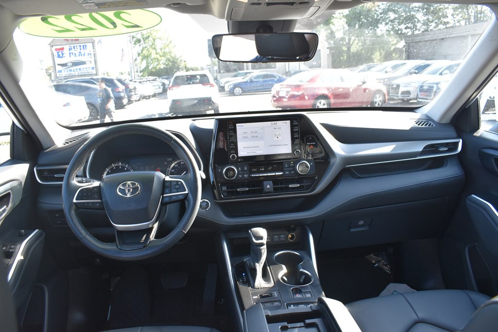 2022 Toyota Highlander Image 26