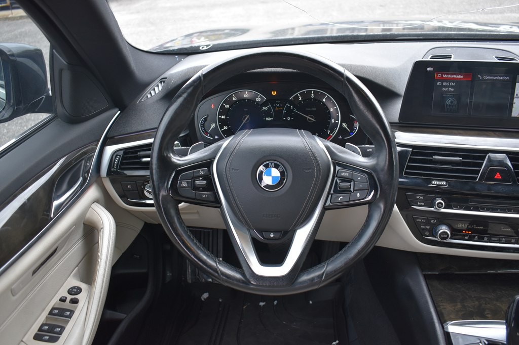 2017 BMW 5 Series Image 22