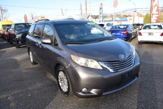 Image for 2015 Toyota Sienna XLE ID: 6934889