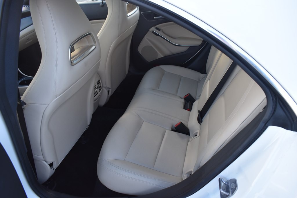 2019 Mercedes-Benz CLA-Class Image 18