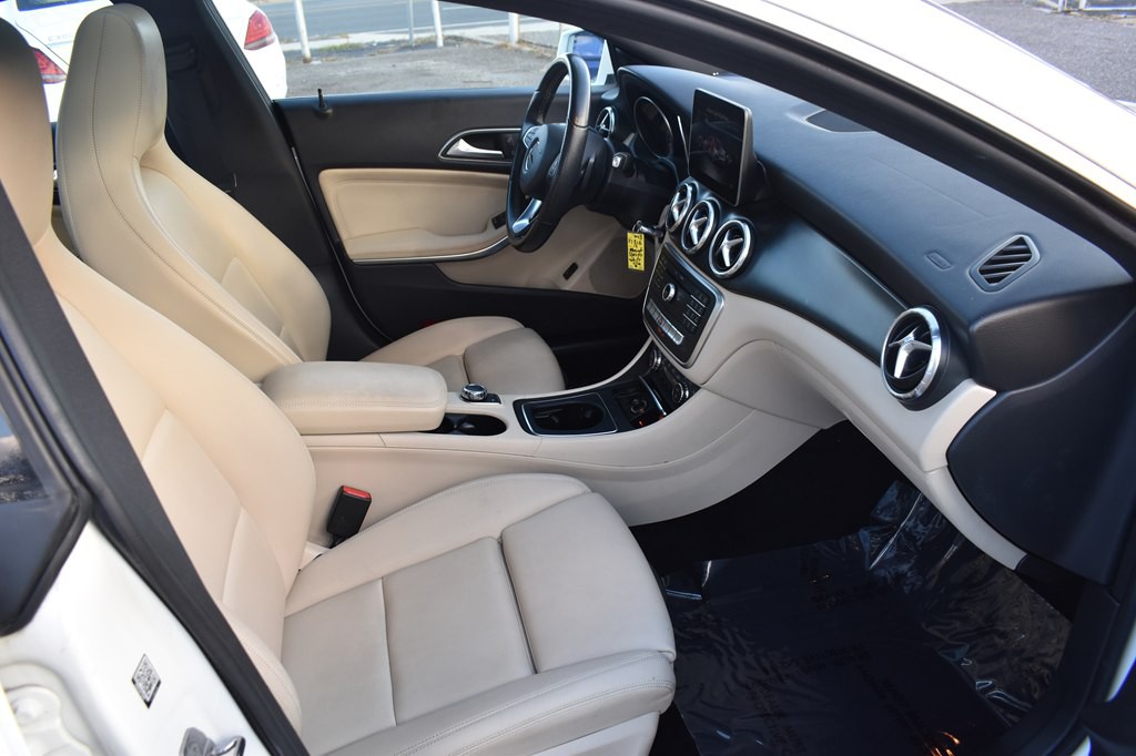 2019 Mercedes-Benz CLA-Class Image 20