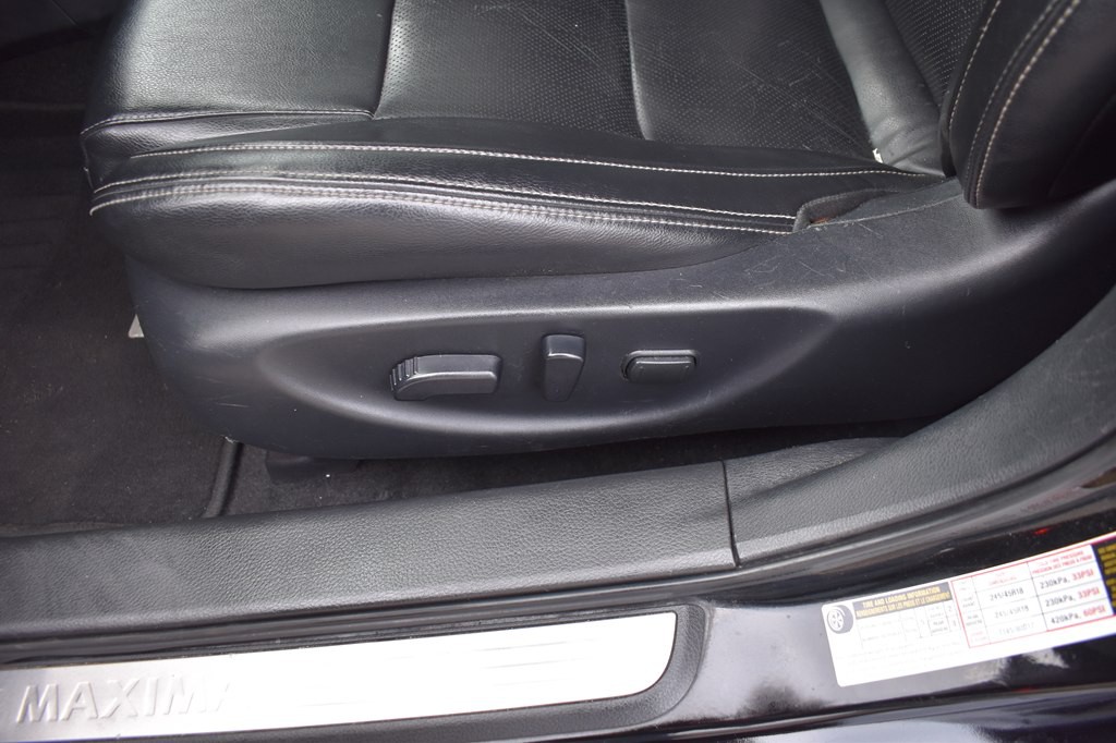 2020 Nissan Maxima Image 11