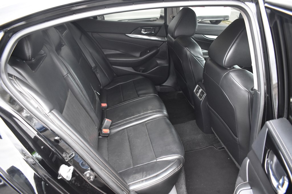 2020 Nissan Maxima Image 20