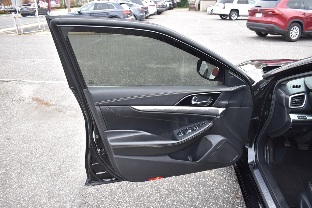 2020 Nissan Maxima Image 25