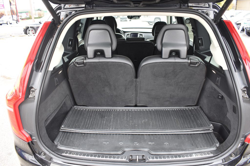 2016 Volvo XC90 Image 23