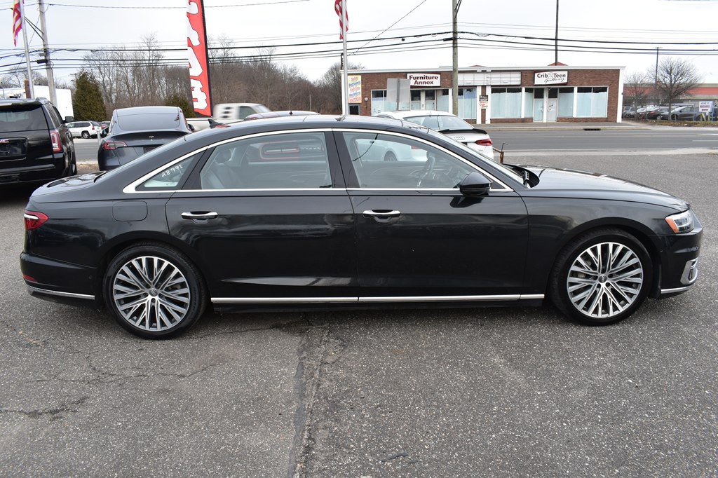 2019 Audi A8 Image 9