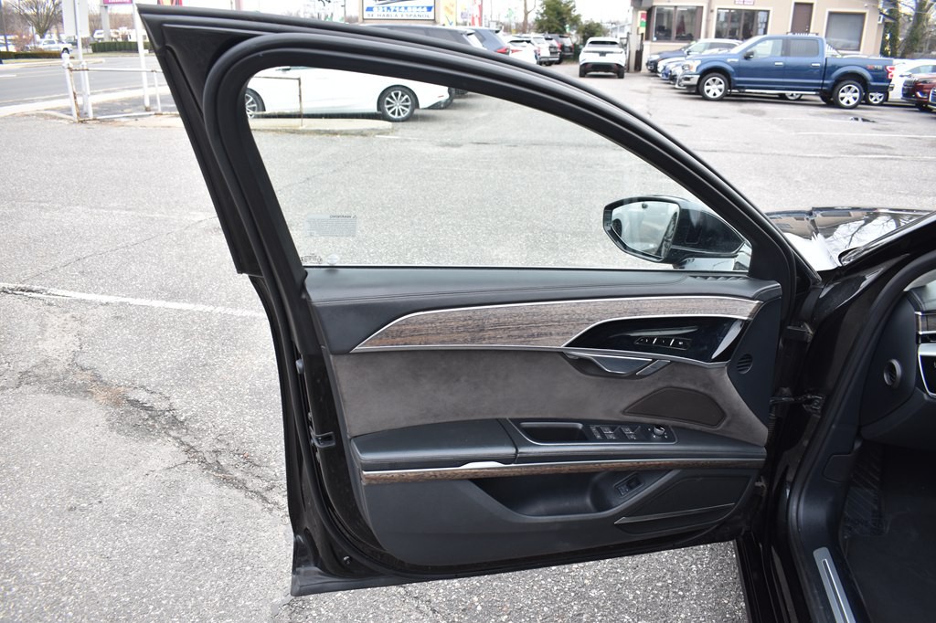 2019 Audi A8 Image 27