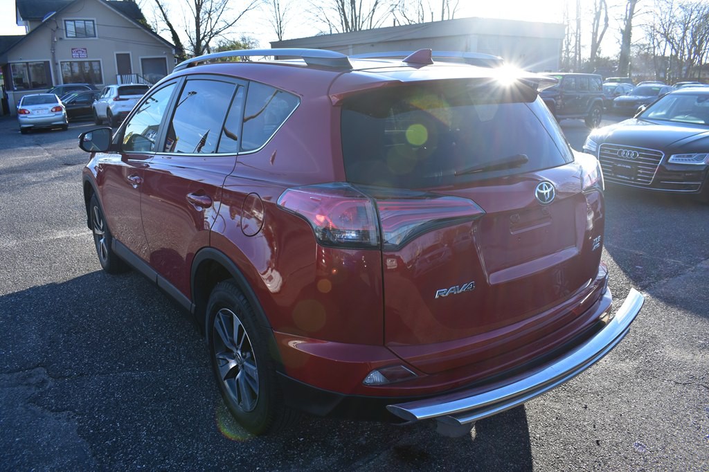 2017 Toyota Rav4 Image 6