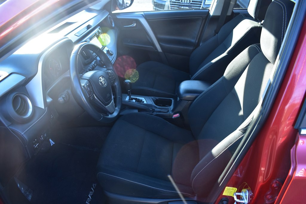 2017 Toyota Rav4 Image 10