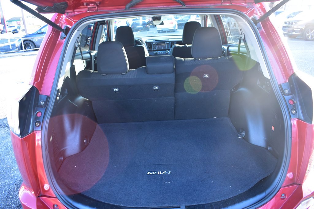2017 Toyota Rav4 Image 16