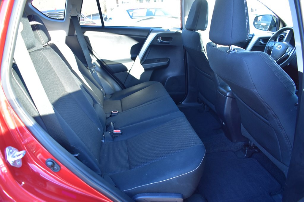 2017 Toyota Rav4 Image 17