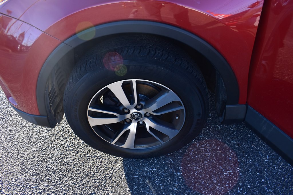 2017 Toyota Rav4 Image 23