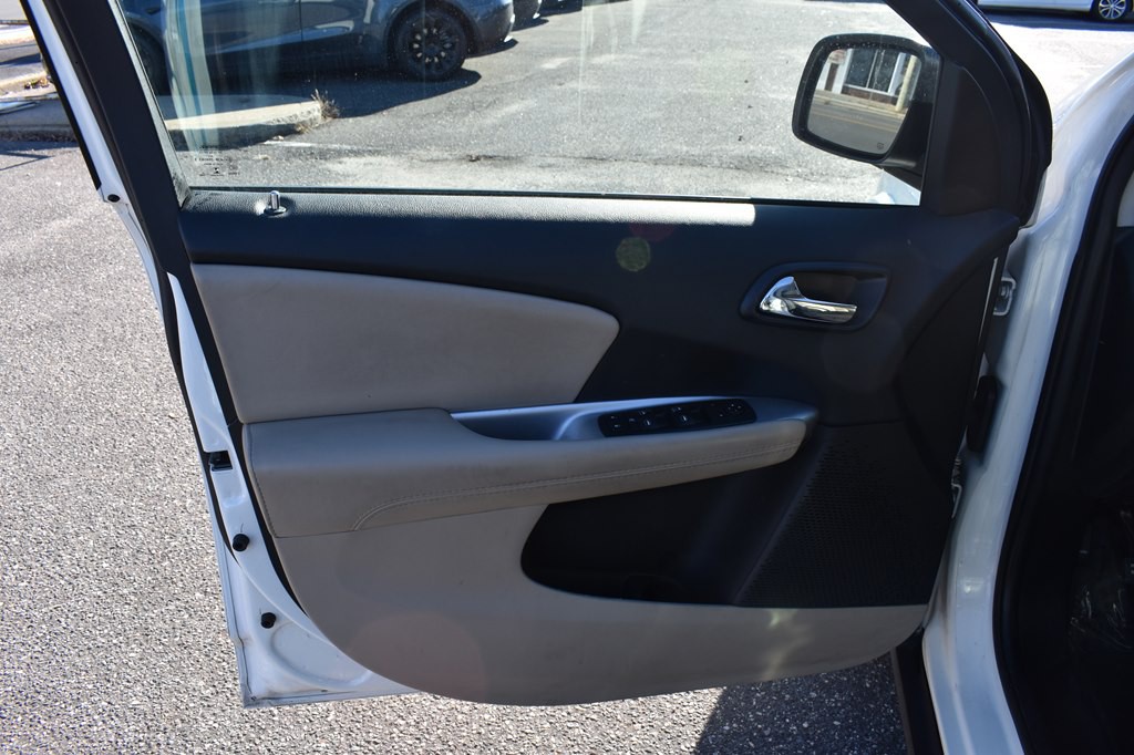 2018 Dodge Journey Image 9